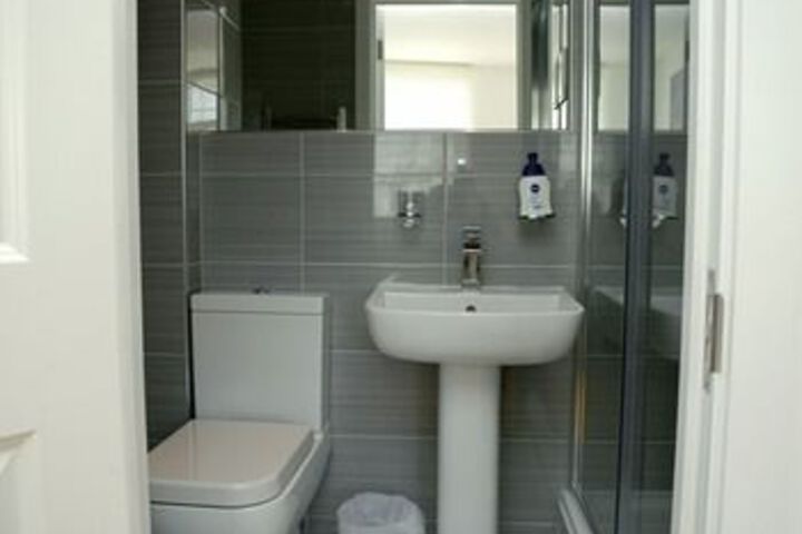 Room 4 of 29