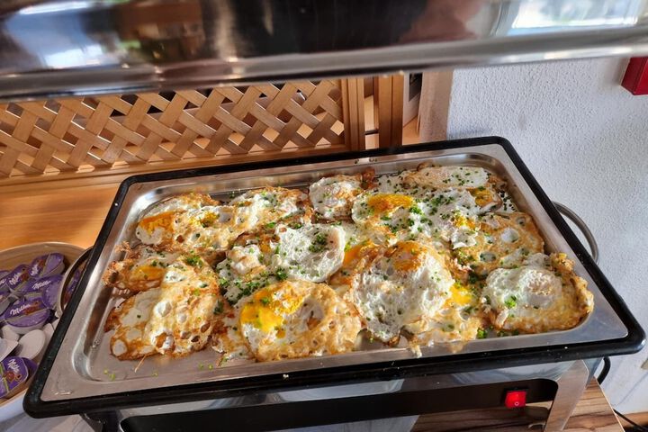 Dining Photos