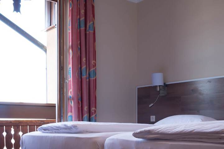 Room 36 of 74