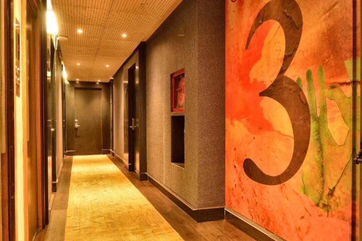 Photo 9