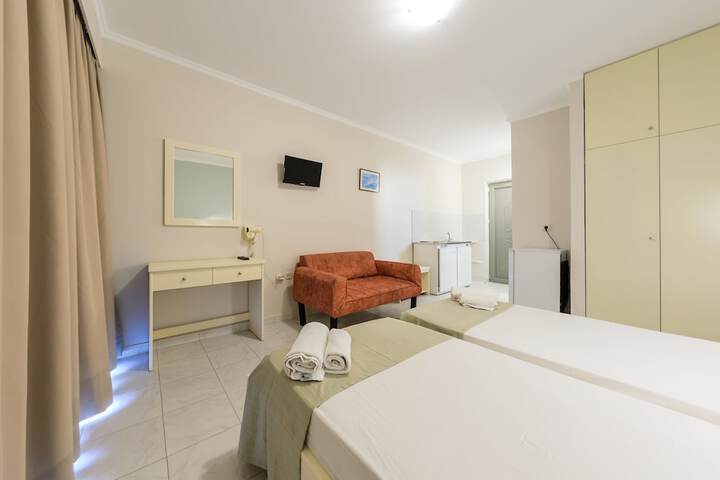 Room 19 of 27