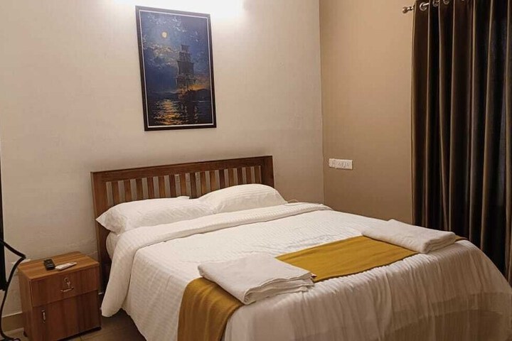 Room 3 of 41