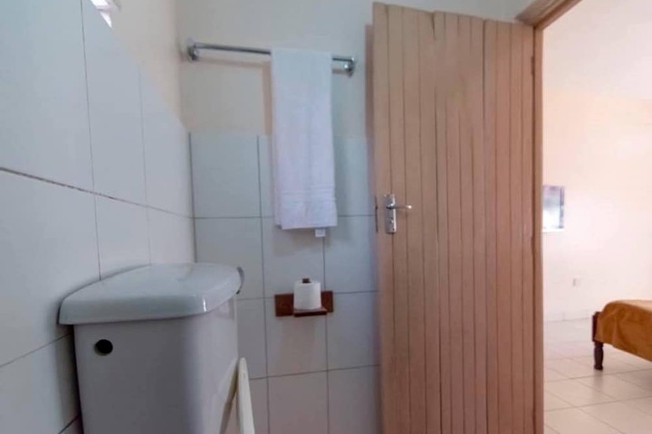 Room 10 of 21
