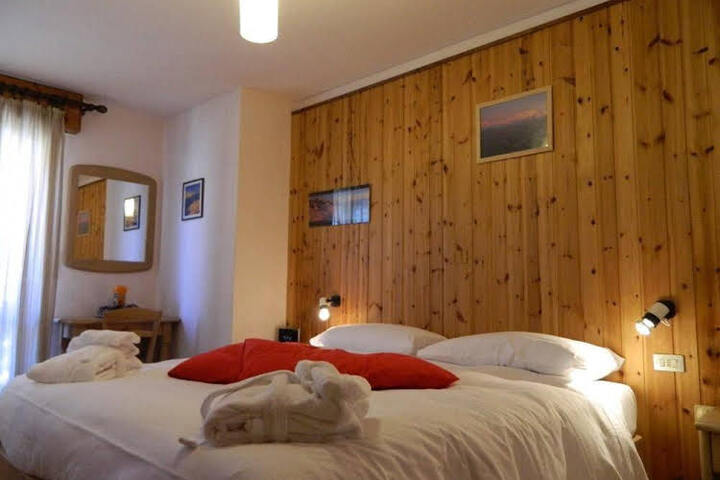 SPORT HOTEL CAMPARIENT