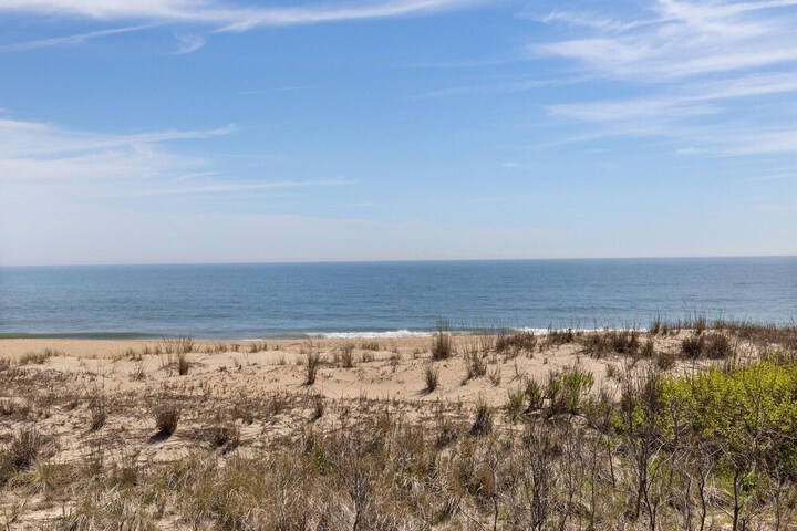 Beach 31 of 33