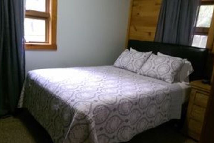 Room 5 of 6