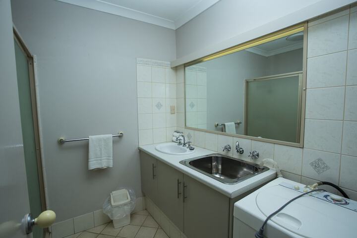 Room 16 of 25