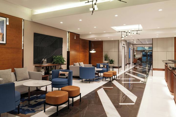 Entrance & Lobby