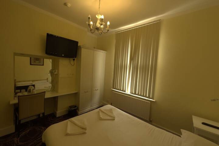 Room 71 of 113