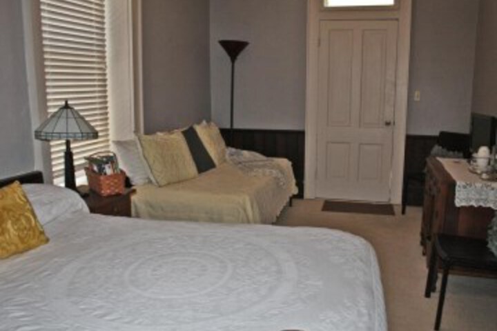 Markward Manor Bed and Breakfast Inn in Lampasas, TX