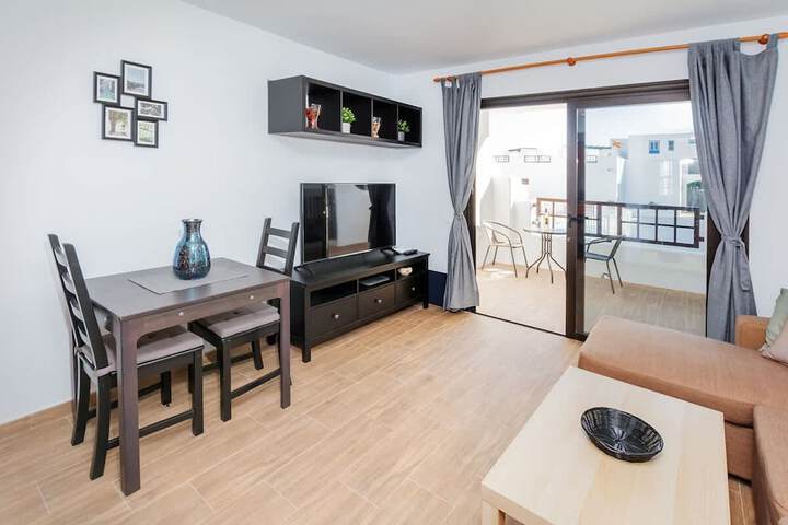Room 3 of 20