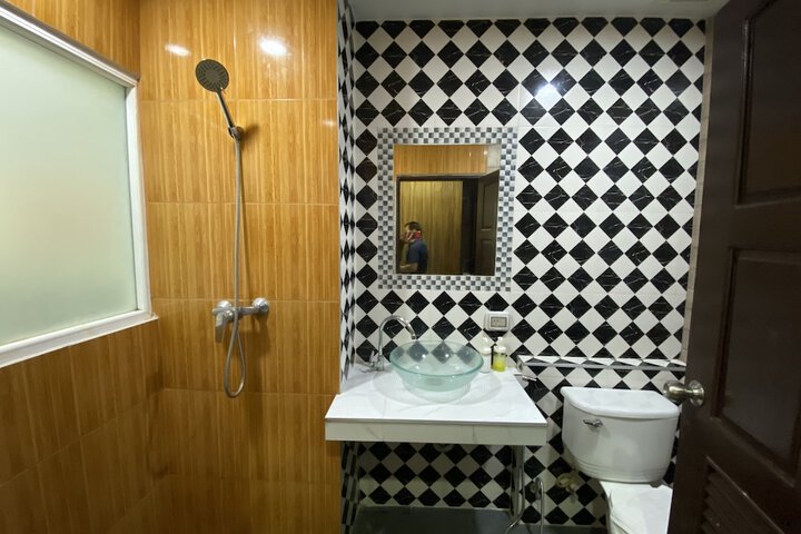 Room 60 of 95