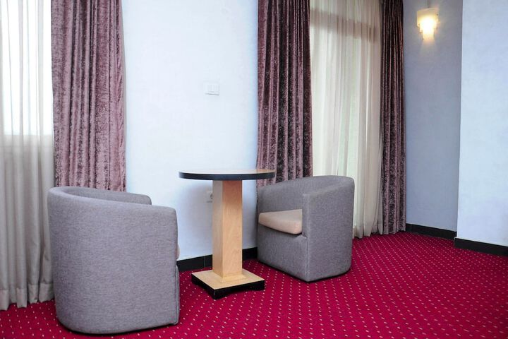Room 16 of 56