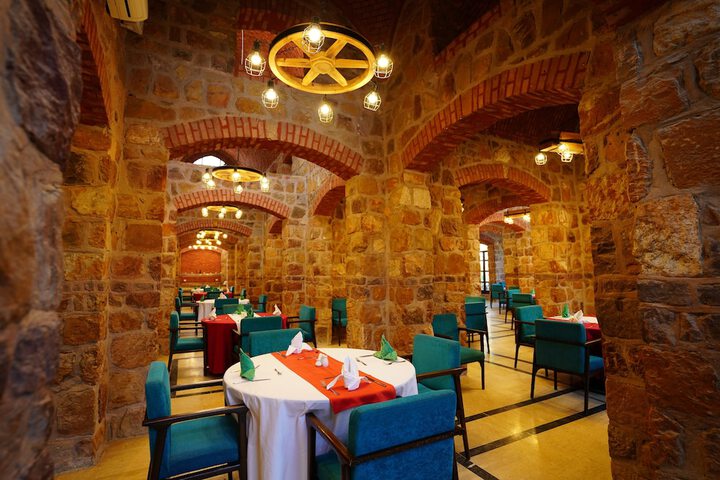Dining 64 of 110