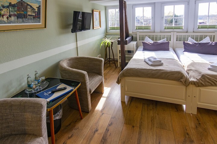 Room 10 of 105