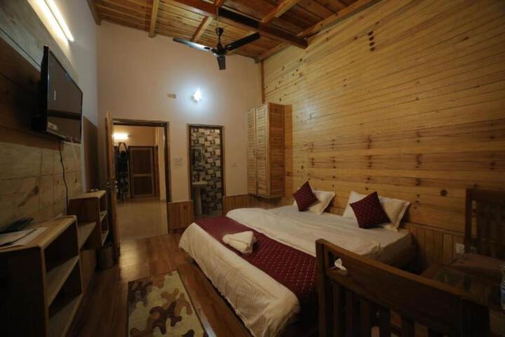 Room 3 of 19