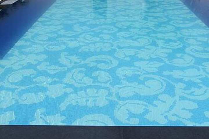 Pool Hotel