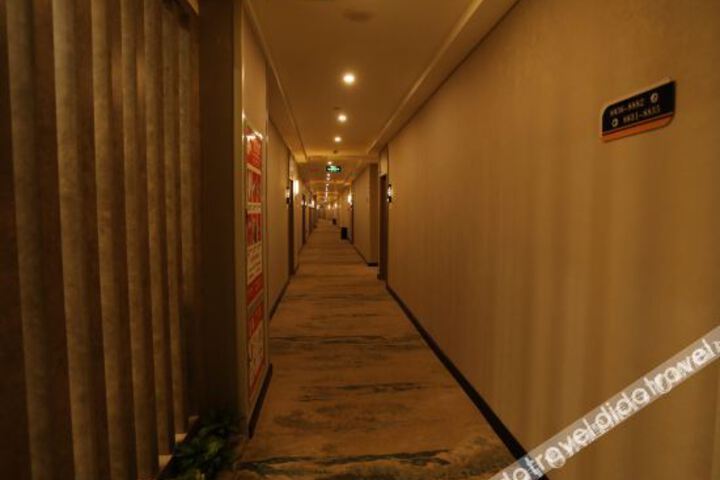 Hotel Interior 16 of 33