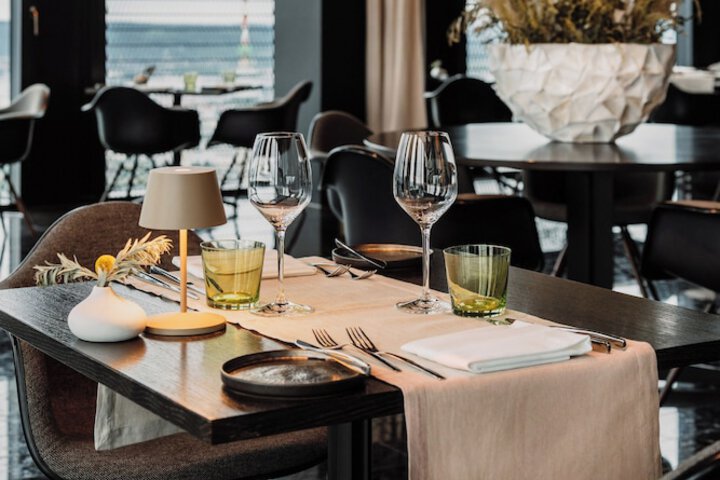Dining 93 of 131