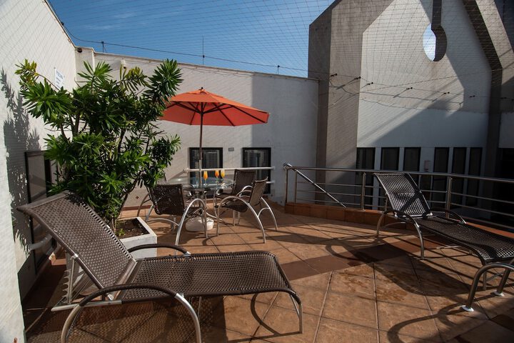Hotel Pool