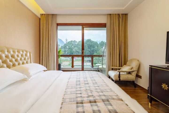 Room 45 of 174