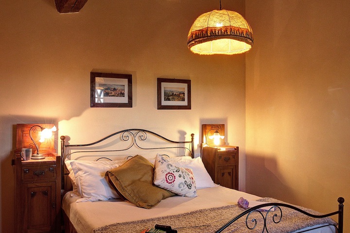 Room 16 of 186
