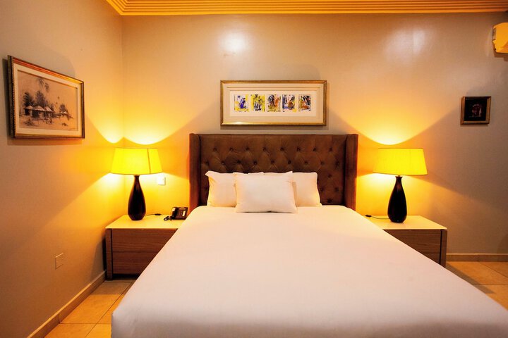 Room 3 of 15