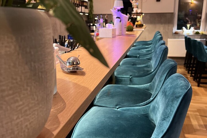 Dining 50 of 68