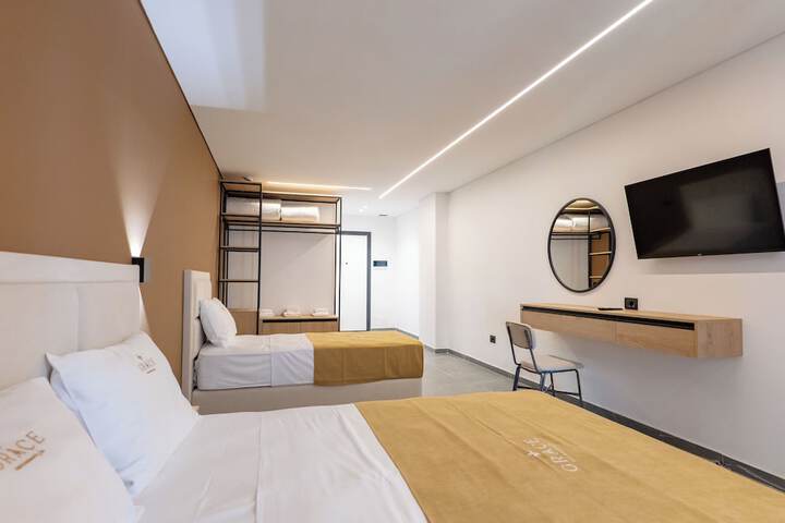 Room 19 of 108