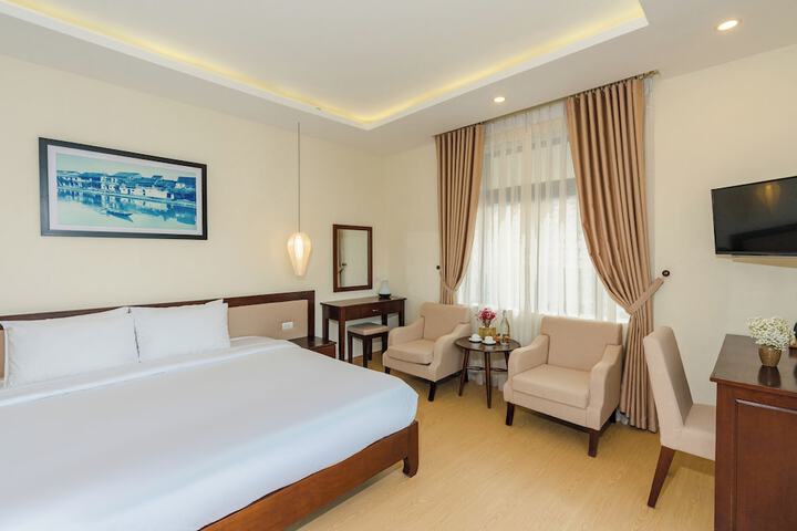 Room 5 of 73
