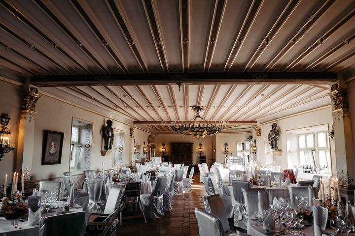 Ballroom/Hall 39 of 51
