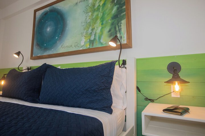 Room 43 of 149