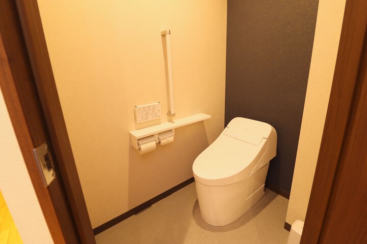 Room 16 of 34