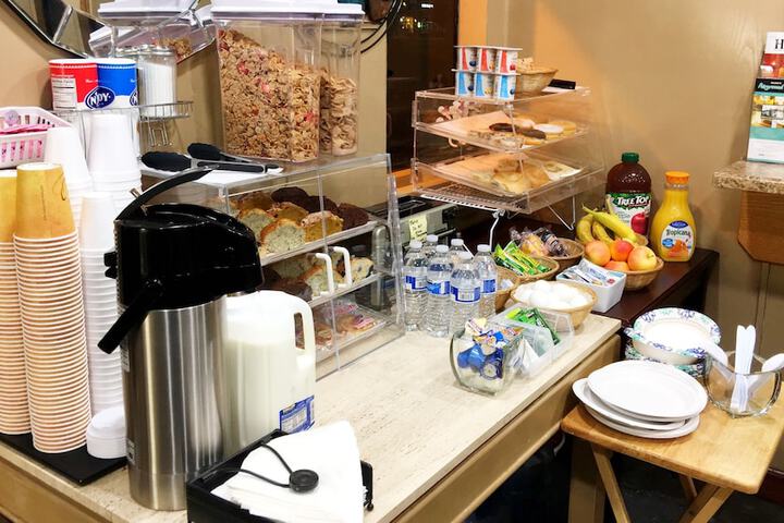 Breakfast/Coffee Service 52 of 58