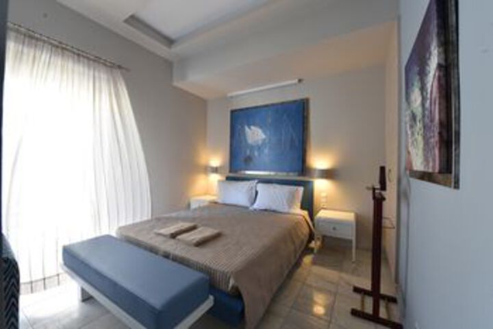 Room 17 of 60