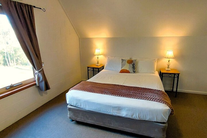 Room 2 of 59