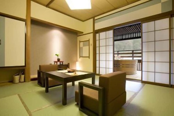 Room 17 of 54