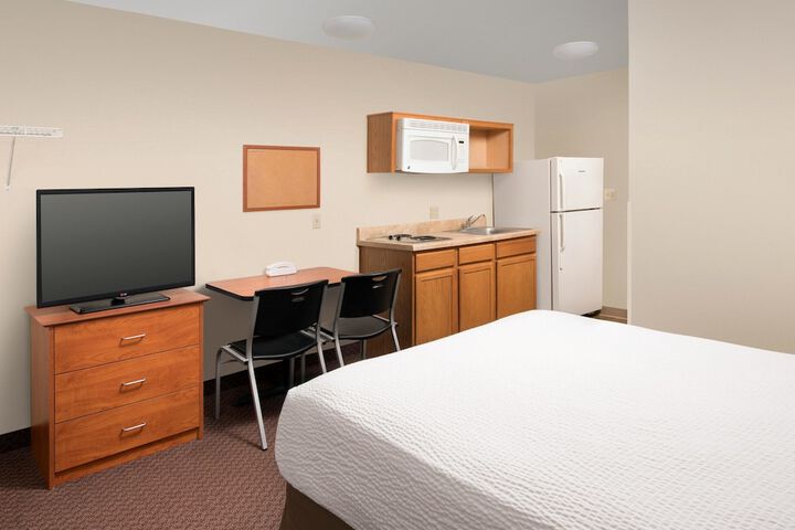 Standard Double Bed (11 of 17)