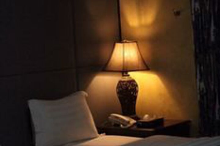 Room 18 of 49