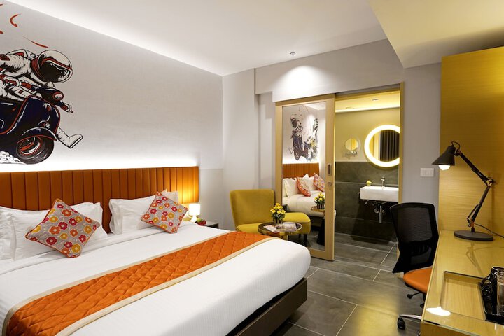 Room 7 of 24