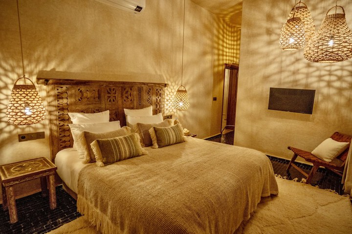 Room 22 of 80