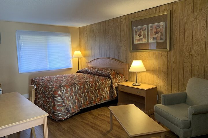 Room 9 of 63
