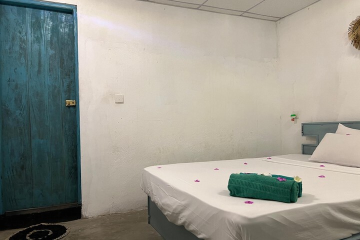 Room 4 of 19