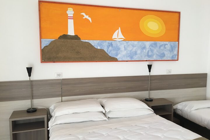 Room 11 of 73