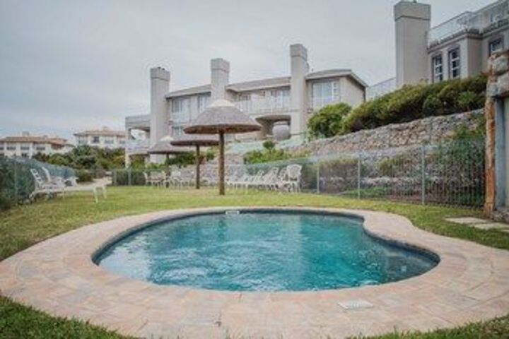Pool 65 of 75
