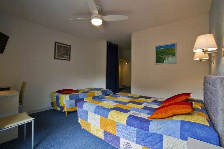 Room 22 of 70