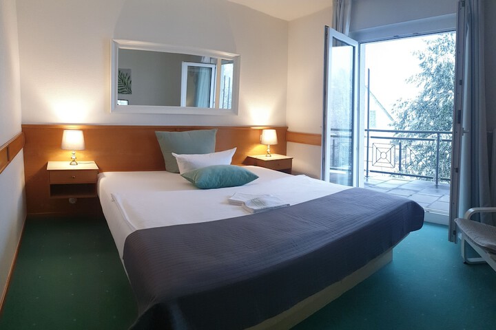 Room 10 of 39