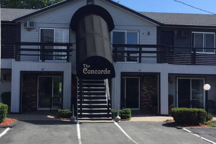Exterior of Concorde Motel