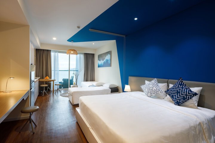 Room 27 of 113