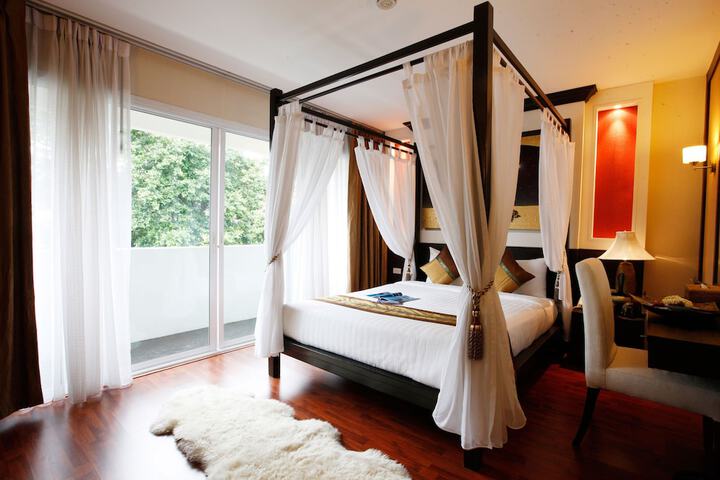 Room 10 of 41